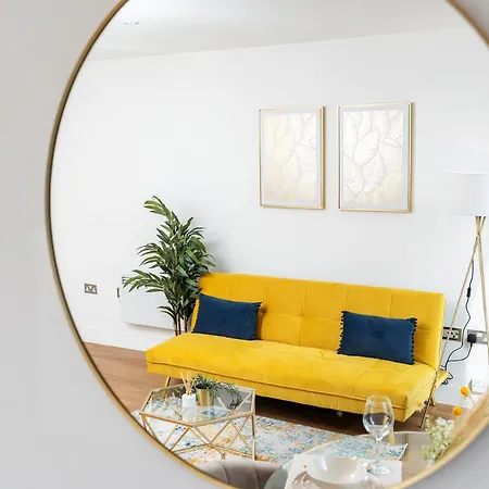Exclusive Apartment - City Centre - Free Parking -Wifi Netflix- Juliet Balcony Leeds  Exterior photo